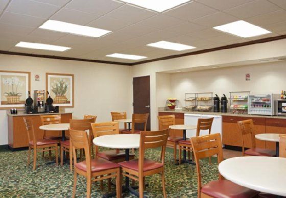 Fairfield Inn & Suites By Marriott Chicago Naperville Restaurant bilde